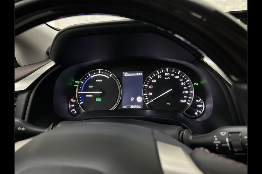 Lexus RX 450h 4WD President Line | Panorama | Origineel NL | 360 Camera | Mark-Levinson Sound | ACC | Stoelventilatie | Leder | Head-Up | Memory | Keyless-Entry | Stoelverwarming V+A | ISO-Glas | Zonwering | LED | Lane-Assist | Dodehoek | DAB | Draadloos Laden |