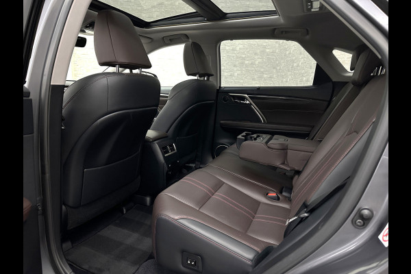 Lexus RX 450h 4WD President Line | Panorama | Origineel NL | 360 Camera | Mark-Levinson Sound | ACC | Stoelventilatie | Leder | Head-Up | Memory | Keyless-Entry | Stoelverwarming V+A | ISO-Glas | Zonwering | LED | Lane-Assist | Dodehoek | DAB | Draadloos Laden |