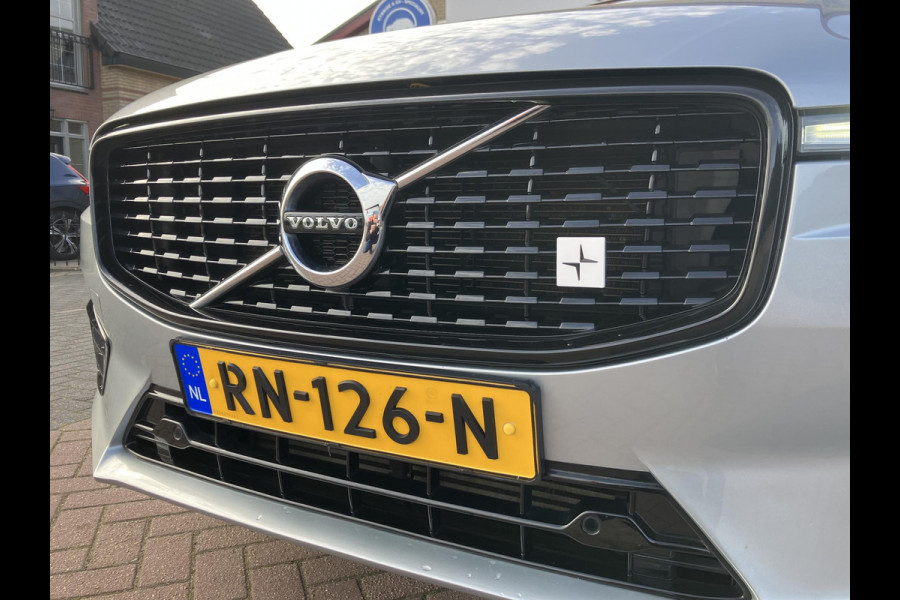 Volvo XC60 2.0 T5 AWD R-Design | HUD | Pano | Trekhaak | All-in prijs