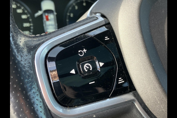 Volvo XC60 2.0 T5 AWD R-Design | HUD | Pano | Trekhaak | All-in prijs