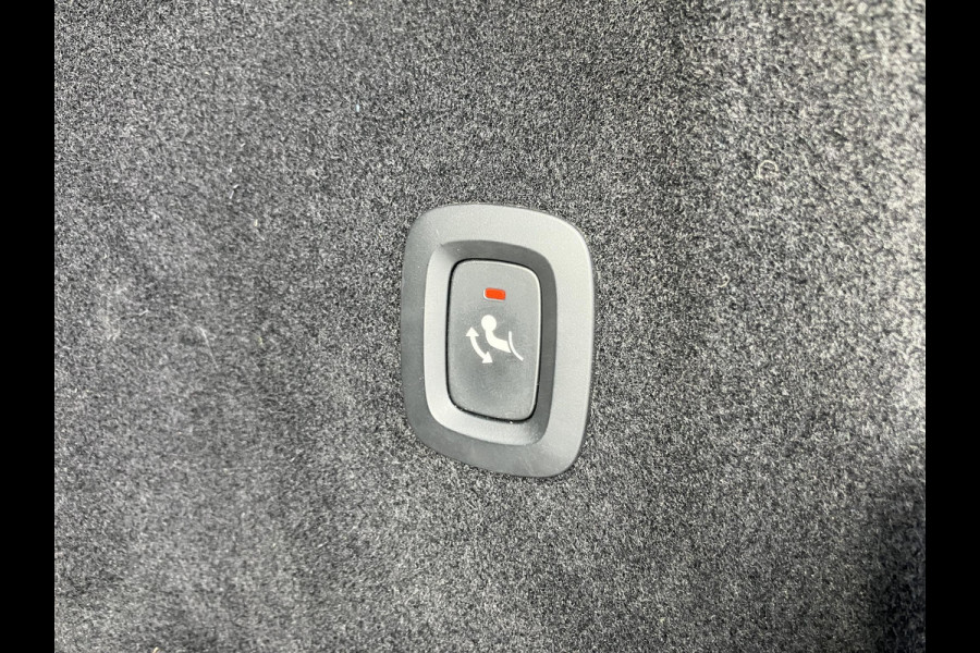 Volvo XC60 2.0 T5 AWD R-Design | HUD | Pano | Trekhaak | All-in prijs