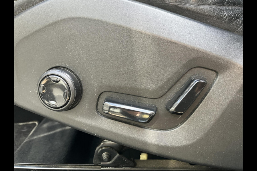 Volvo XC60 2.0 T5 AWD R-Design | HUD | Pano | Trekhaak | All-in prijs