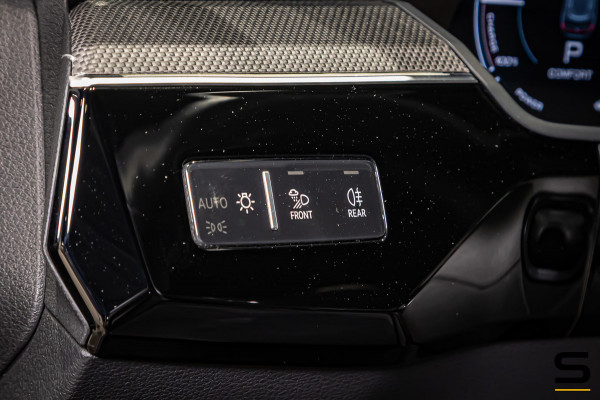 Audi e-tron S quattro 71 kWh|BlackEdition|22inch|Cam|StoelV