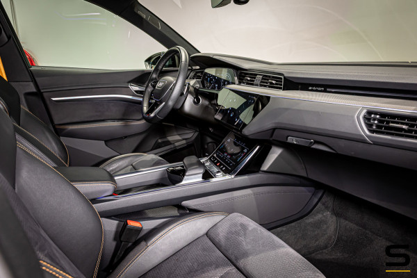 Audi e-tron S quattro 71 kWh|BlackEdition|22inch|Cam|StoelV