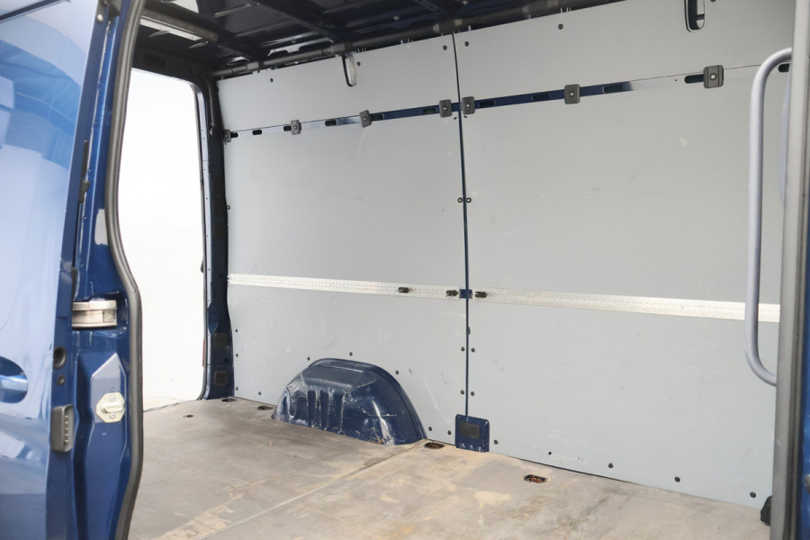 Mercedes-Benz Sprinter 319 3.0 CDI V6 Automaat L2H2 Leer, 3-Zits, LED, Camera, ACC, Airco, Rijstrooksensor, Trekhaak, 18''