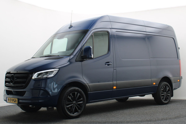 Mercedes-Benz Sprinter 319 3.0 CDI V6 Automaat L2H2 Leer, 3-Zits, LED, Camera, ACC, Airco, Rijstrooksensor, Trekhaak, 18''