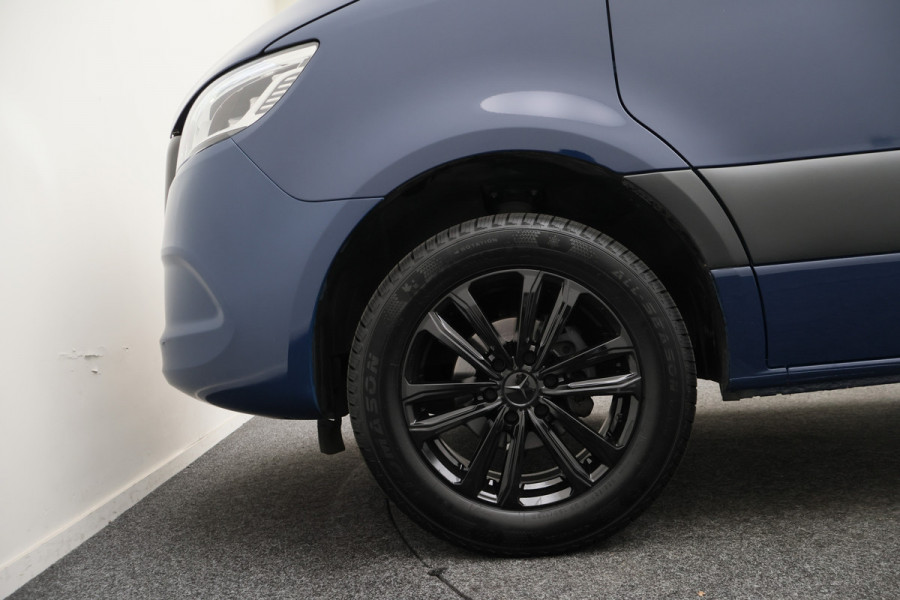 Mercedes-Benz Sprinter 319 3.0 CDI V6 Automaat L2H2 Leer, 3-Zits, LED, Camera, ACC, Airco, Rijstrooksensor, Trekhaak, 18''