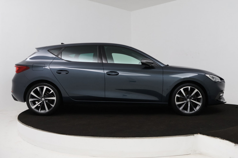 Seat Leon 1.5 eTSI FR Launch Edition Automaat (VIRTUAL COCKPIT, NAVIGATIE, TREKHAAK, ADAPTIVE CRUISE, STUUR-/STOELVERWARMING)