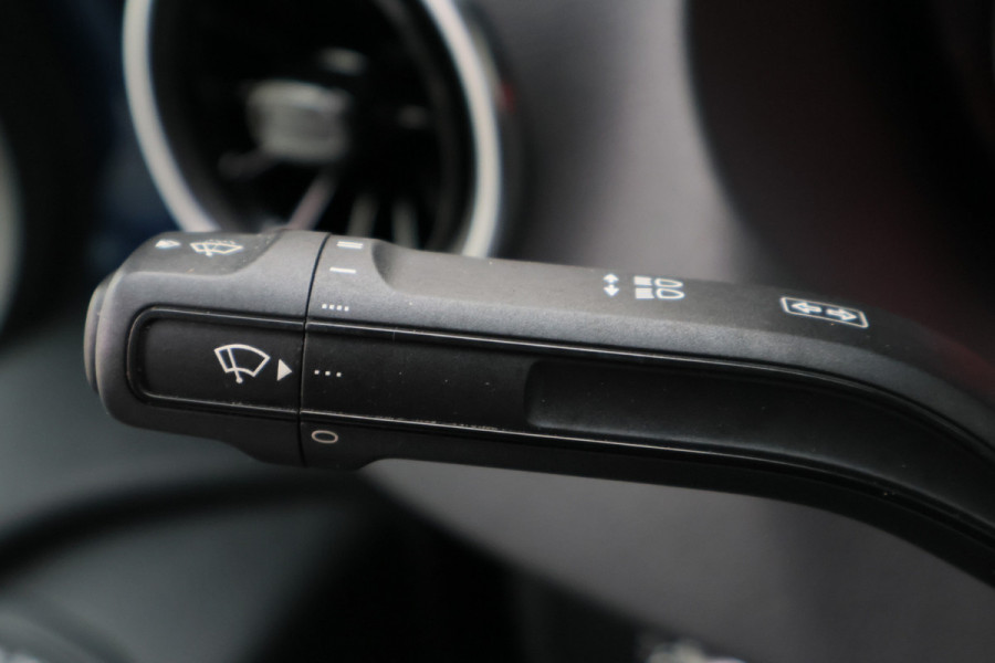 Mercedes-Benz Sprinter 319 3.0 CDI V6 Automaat L2H2 Leer, 3-Zits, LED, Camera, ACC, Airco, Rijstrooksensor, Trekhaak, 18''