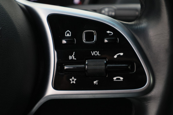 Mercedes-Benz Sprinter 319 3.0 CDI V6 Automaat L2H2 Leer, 3-Zits, LED, Camera, ACC, Airco, Rijstrooksensor, Trekhaak, 18''