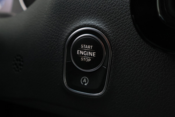 Mercedes-Benz Sprinter 319 3.0 CDI V6 Automaat L2H2 Leer, 3-Zits, LED, Camera, ACC, Airco, Rijstrooksensor, Trekhaak, 18''