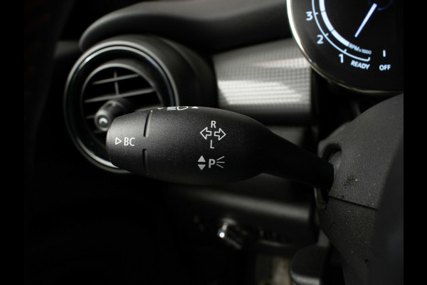 MINI Mini 1.5 Cooper Dalston Edition JCW (SPECIAL EDITION,NAVI,PDC,CLIMATE,CRUISE,GETINT,LED,SPORTSTOELEN,LM VELGEN,NETTE STAAT)