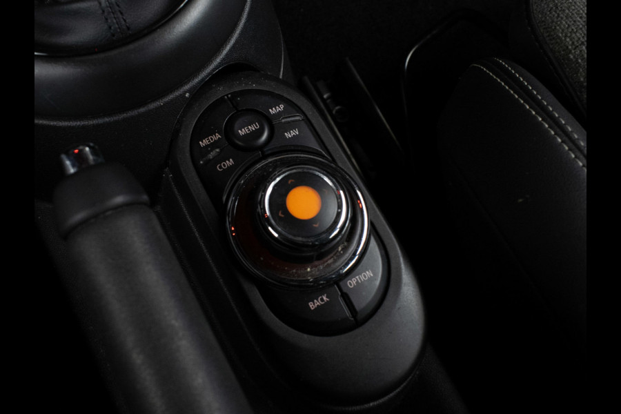 MINI Mini 1.5 Cooper Dalston Edition JCW (SPECIAL EDITION,NAVI,PDC,CLIMATE,CRUISE,GETINT,LED,SPORTSTOELEN,LM VELGEN,NETTE STAAT)