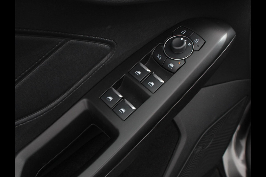 Ford Focus 1.0 EcoBoost 155pk Hybrid Automaat Active X | Navigatie | Climate Control | Camera | Parkeer sensoren | B&O | DAB | Led | Lichtmetalen velgen