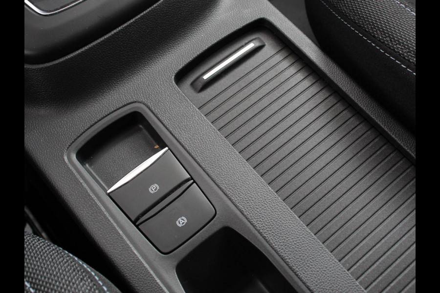 Ford Focus 1.0 EcoBoost 155pk Hybrid Automaat Active X | Navigatie | Climate Control | Camera | Parkeer sensoren | B&O | DAB | Led | Lichtmetalen velgen