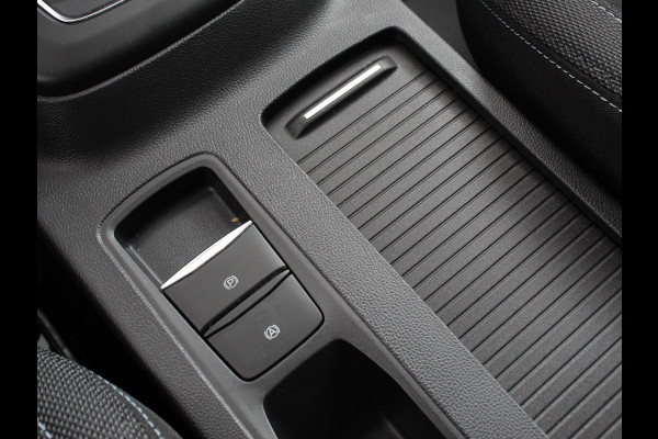 Ford Focus 1.0 EcoBoost 155pk Hybrid Automaat Active X | Navigatie | Climate Control | Camera | Parkeer sensoren | B&O | DAB | Led | Lichtmetalen velgen
