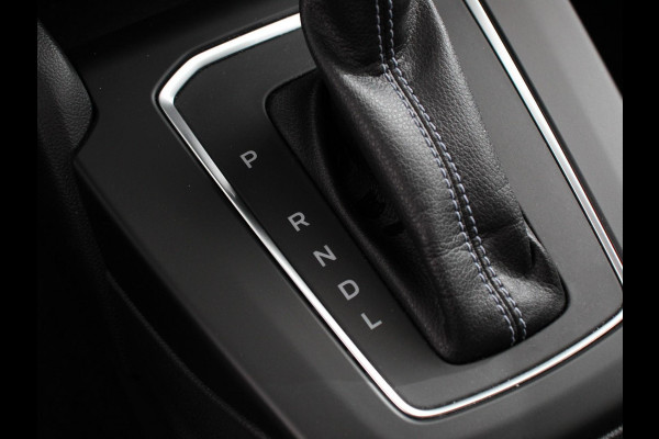 Ford Focus 1.0 EcoBoost 155pk Hybrid Automaat Active X | Navigatie | Climate Control | Camera | Parkeer sensoren | B&O | DAB | Led | Lichtmetalen velgen