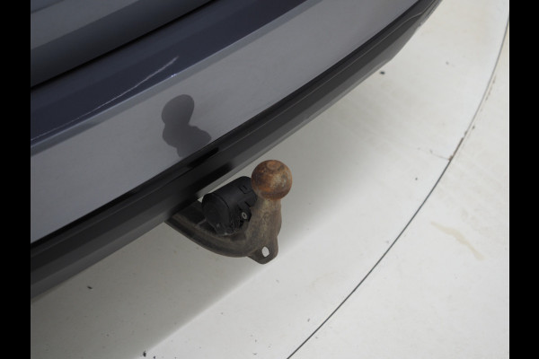 BMW 5 Serie Touring 530e | Panoramadak | Trekhaak | Leder | Camera | Memory | Sfeerlicht | Carplay