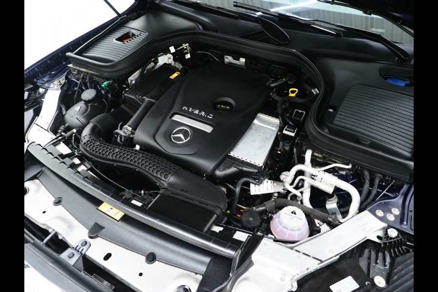 Mercedes-Benz GLC 300e 4MATIC AMG | Panoramadak | Leder | 360 | Sportstuur | Virtual | Cruise | DAB | LED