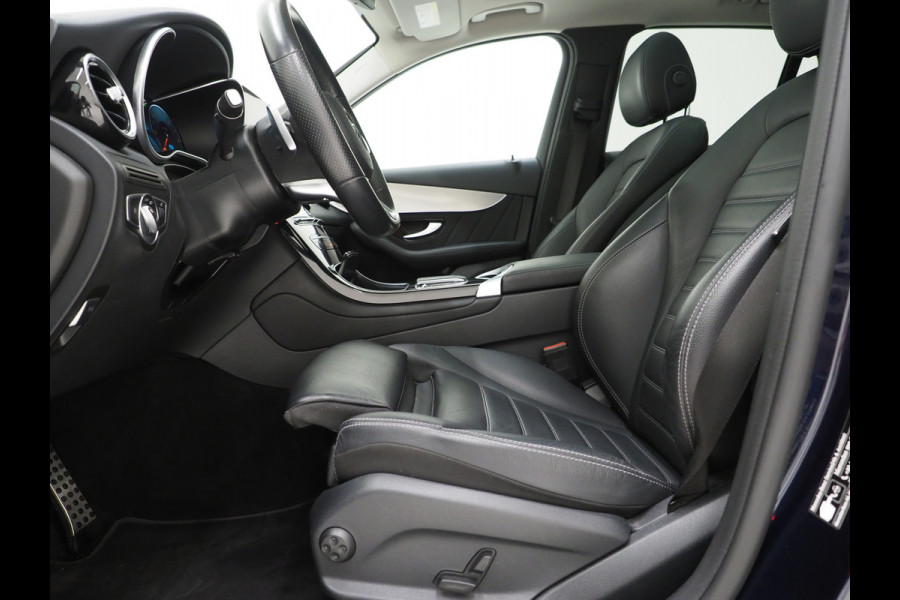 Mercedes-Benz GLC 300e 4MATIC AMG | Panoramadak | Leder | 360 | Sportstuur | Virtual | Cruise | DAB | LED