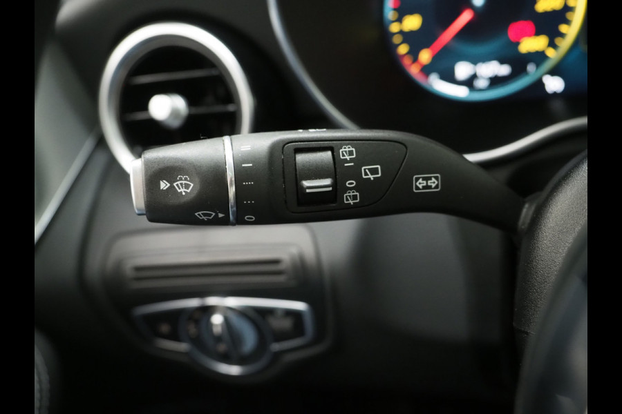 Mercedes-Benz GLC 300e 4MATIC AMG | Panoramadak | Leder | 360 | Sportstuur | Virtual | Cruise | DAB | LED