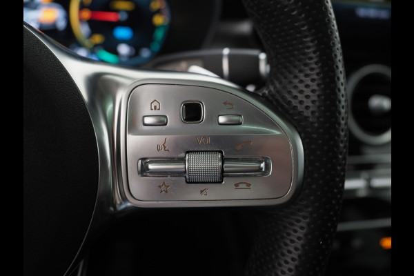 Mercedes-Benz GLC 300e 4MATIC AMG | Panoramadak | Leder | 360 | Sportstuur | Virtual | Cruise | DAB | LED