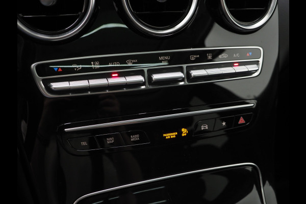 Mercedes-Benz GLC 300e 4MATIC AMG | Panoramadak | Leder | 360 | Sportstuur | Virtual | Cruise | DAB | LED