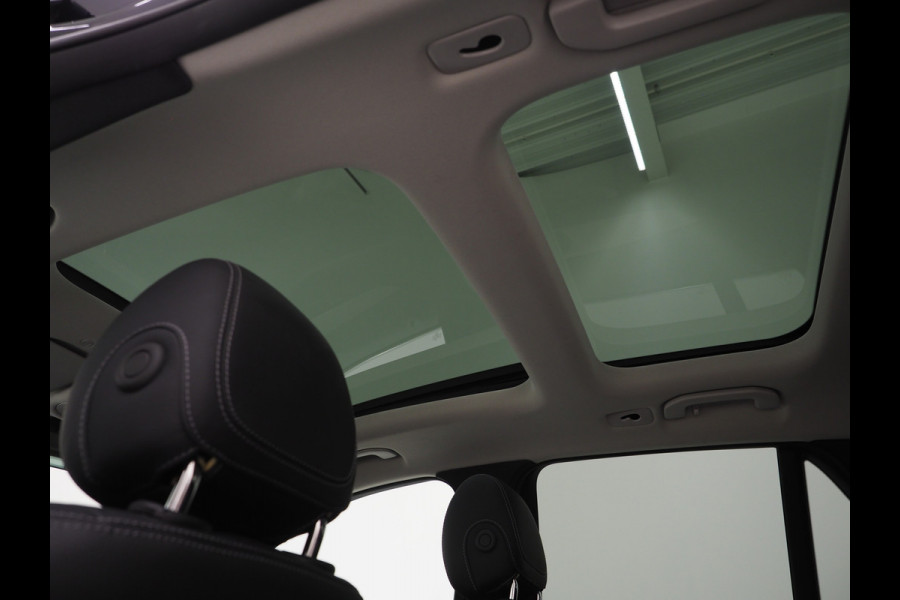 Mercedes-Benz GLC 300e 4MATIC AMG | Panoramadak | Leder | 360 | Sportstuur | Virtual | Cruise | DAB | LED