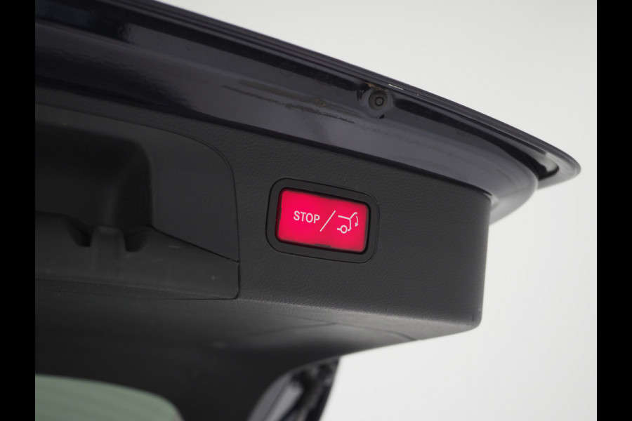 Mercedes-Benz GLC 300e 4MATIC AMG | Panoramadak | Leder | 360 | Sportstuur | Virtual | Cruise | DAB | LED