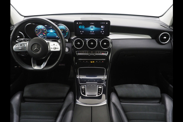 Mercedes-Benz GLC 300e 4MATIC AMG | Panoramadak | Sfeerlicht | Camera | Sportstuur | Virtual | Stoelverwarming | Carplay