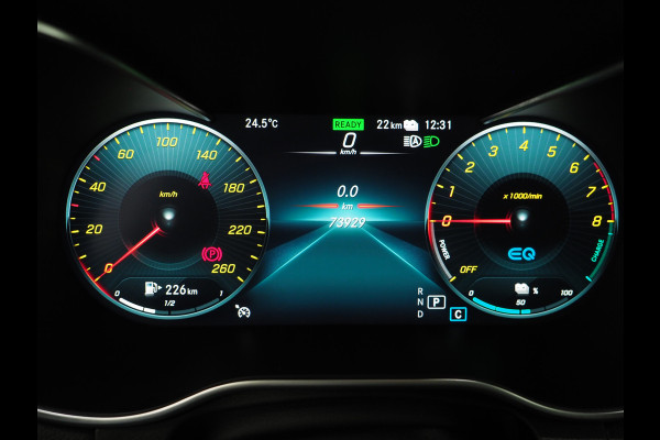 Mercedes-Benz GLC 300e 4MATIC AMG | Panoramadak | Sfeerlicht | Camera | Sportstuur | Virtual | Stoelverwarming | Carplay