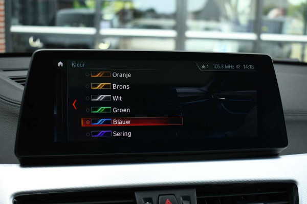 BMW X2 xDrive25e M-Sport Pano HUD El-zetels Camera Carplay 19inch
