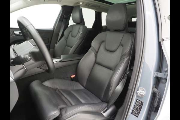 Volvo XC60 2.0 T6 Plug-in hybrid AWD Ultimate Dark Long Range | Panoramadak | Pilot Assist | Harman/Kardon | Leder | HUD | 360 | Keyless | Carplay