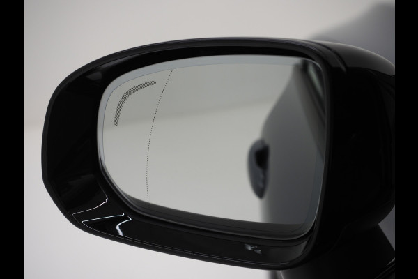 Volvo XC60 2.0 T6 Plug-in hybrid AWD Ultimate Dark Long Range | Panoramadak | Pilot Assist | Harman/Kardon | Leder | HUD | 360 | Keyless | Carplay