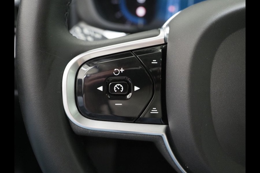 Volvo XC60 2.0 T6 Plug-in hybrid AWD Ultimate Dark Long Range | Panoramadak | Pilot Assist | Harman/Kardon | Leder | HUD | 360 | Keyless | Carplay