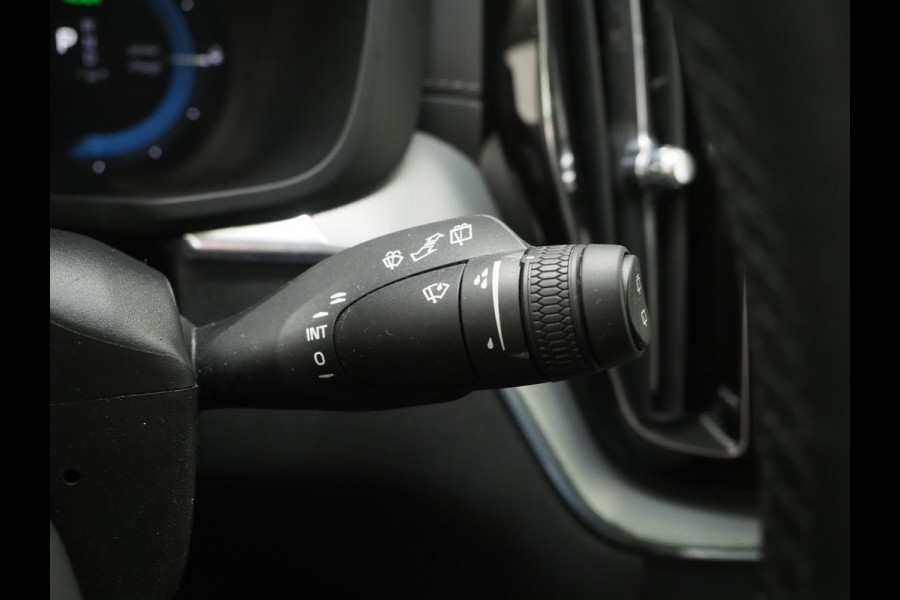 Volvo XC60 2.0 T6 Plug-in hybrid AWD Ultimate Dark Long Range | Panoramadak | Pilot Assist | Harman/Kardon | Leder | HUD | 360 | Keyless | Carplay