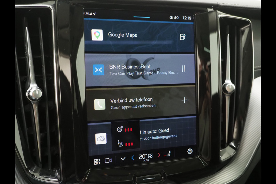 Volvo XC60 2.0 T6 Plug-in hybrid AWD Ultimate Dark Long Range | Panoramadak | Pilot Assist | Harman/Kardon | Leder | HUD | 360 | Keyless | Carplay