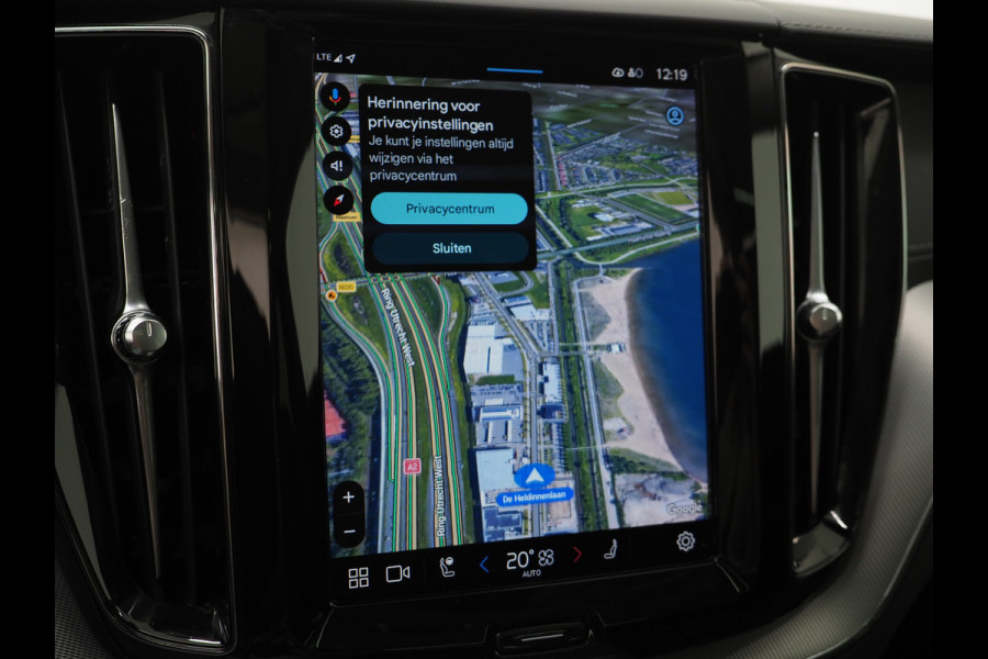 Volvo XC60 2.0 T6 Plug-in hybrid AWD Ultimate Dark Long Range | Panoramadak | Pilot Assist | Harman/Kardon | Leder | HUD | 360 | Keyless | Carplay