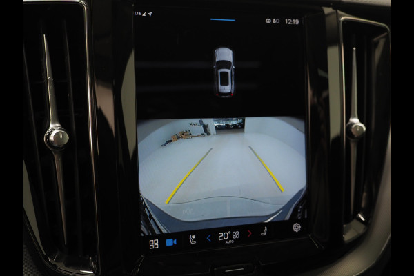 Volvo XC60 2.0 T6 Plug-in hybrid AWD Ultimate Dark Long Range | Panoramadak | Pilot Assist | Harman/Kardon | Leder | HUD | 360 | Keyless | Carplay