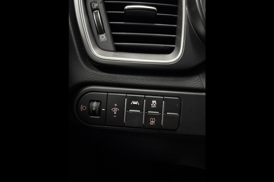 Kia Ceed 1.0 T-GDi DynamicLine Carplay, Navi, Camera