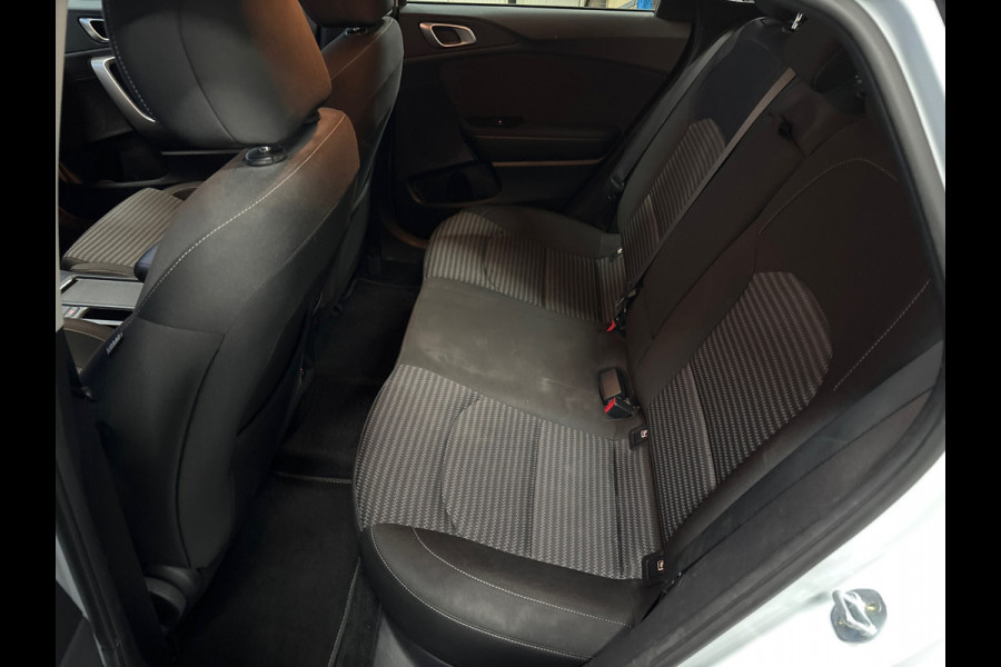 Kia Ceed 1.0 T-GDi DynamicLine Carplay, Navi, Camera