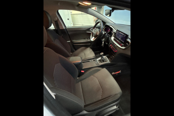 Kia Ceed 1.0 T-GDi DynamicLine Carplay, Navi, Camera