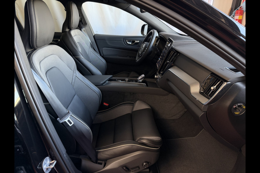 Volvo XC60 2.0 T6 AWD PLUS BLACK EDITION NIEUWSTE MODEL SCHUIFDAK HARMAN KARDON LEER PHEV Plug in Hybrid ✅ Top Auto's Wijchen ,  Altijd een Ruim aanbod van Volvo's i  BUSINESS / CORE / BRIGHT / DARK / ULTRA DARK / PLUS DARK / BLACK EDITION  / ESSENTIAL / T6 / T8 ✅