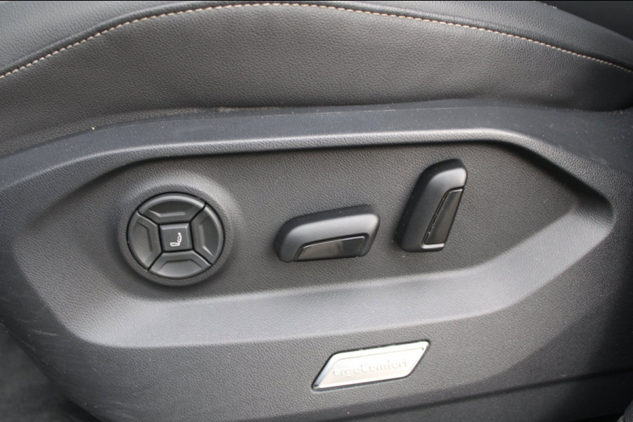 Volkswagen Touareg 3.0 TSi eHybrid 462pk 4MOTION R | Pano | HUD | Luchtvering | Massage | Elek. trekhaak