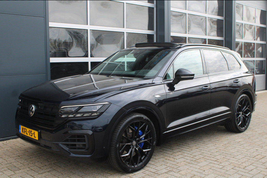 Volkswagen Touareg 3.0 TSi eHybrid 462pk 4MOTION R | Pano | HUD | Luchtvering | Massage | Elek. trekhaak
