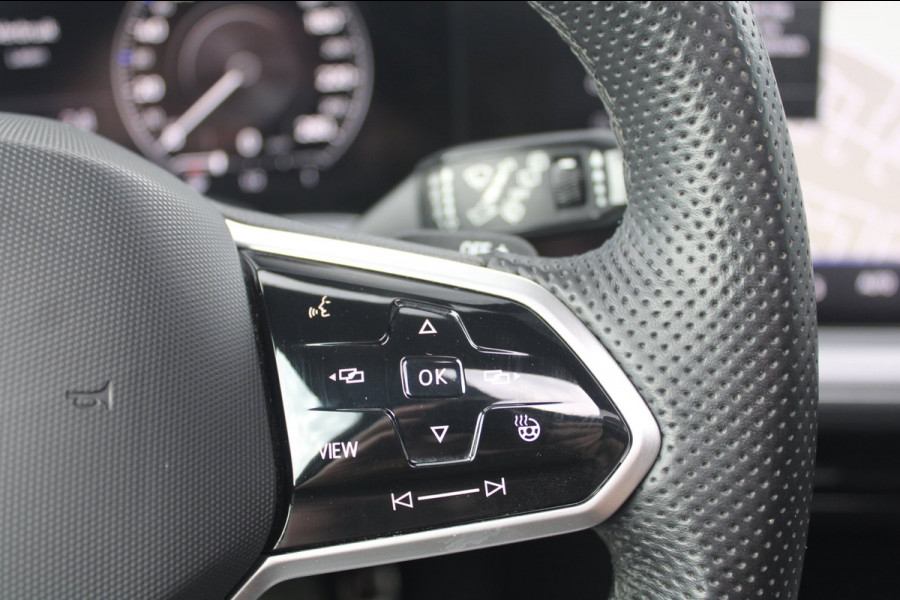 Volkswagen Touareg 3.0 TSi eHybrid 462pk 4MOTION R | Pano | HUD | Luchtvering | Massage | Elek. trekhaak