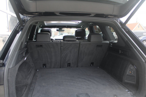 Volkswagen Touareg 3.0 TSi eHybrid 462pk 4MOTION R | Pano | HUD | Luchtvering | Massage | Elek. trekhaak