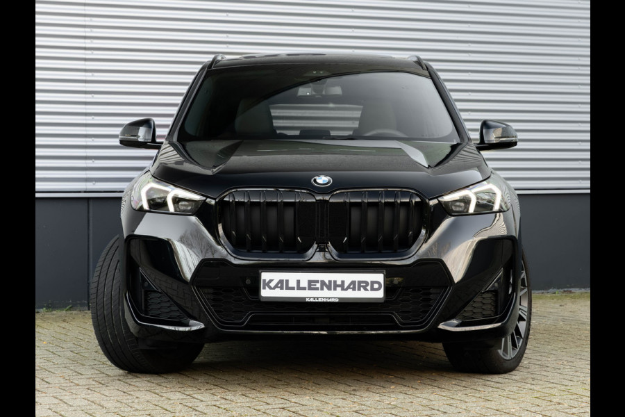 BMW X1 sDrive18i M-Sport - Pano - Trekhaak - Memory - ACC - Harman Kardon