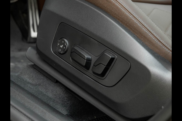 BMW X1 sDrive18i M-Sport - Pano - Trekhaak - Memory - ACC - Harman Kardon