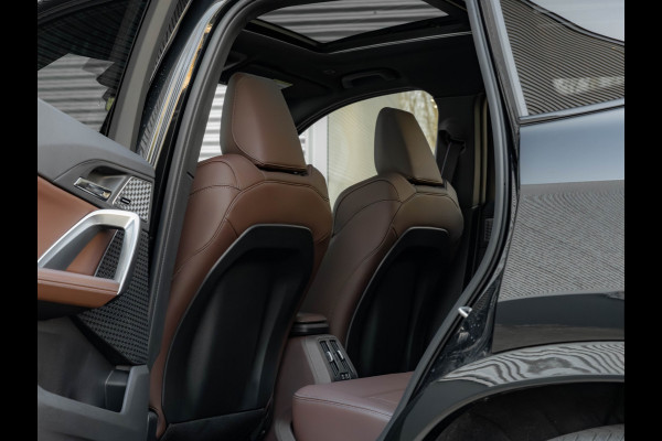 BMW X1 sDrive18i M-Sport - Pano - Trekhaak - Memory - ACC - Harman Kardon